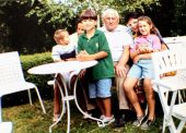 Papy Guy et les petits Develle 1993